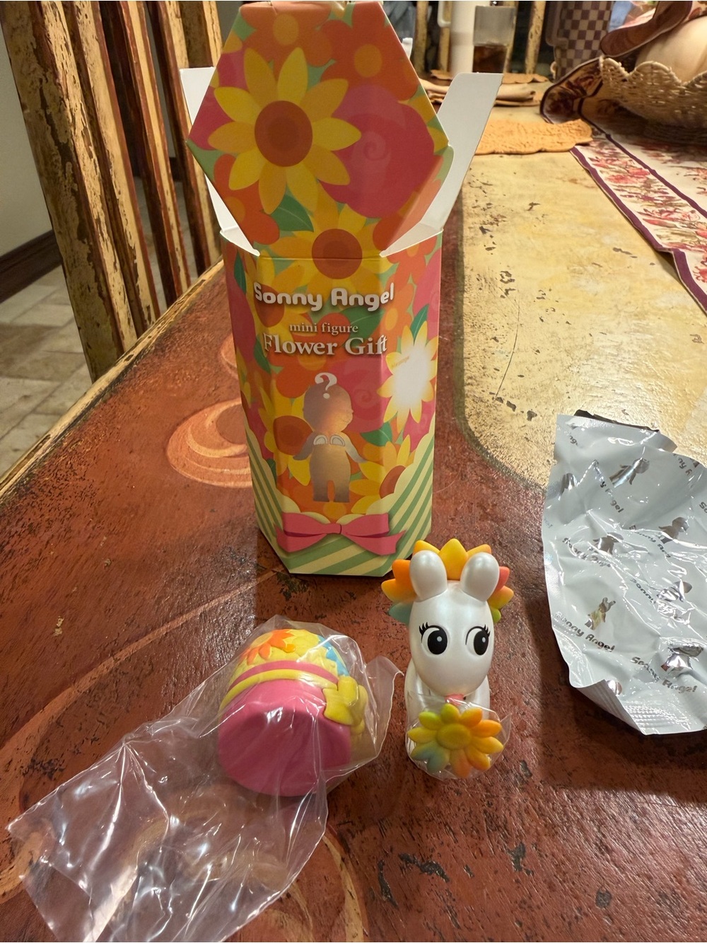 Sonny Angel Flower Gift Mini Figure - ULTRA RARE ROBBY